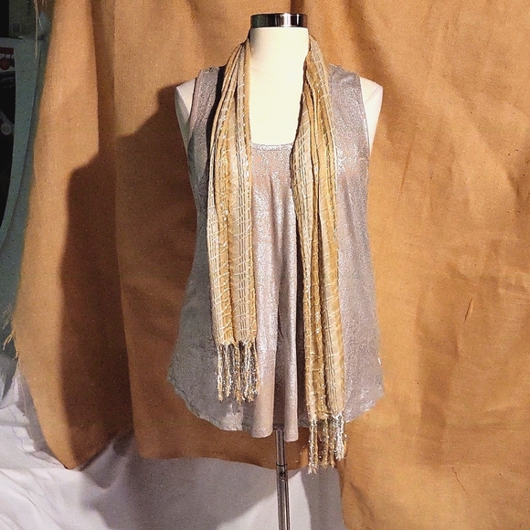 Beverly Drive Top with Scarf - Picture 4 of 8